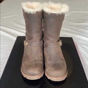 Brand New Women’s Ugg Boots Size 6